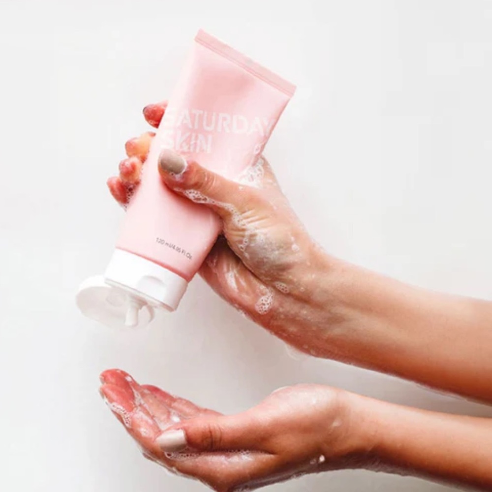 Saturday Skin rise + shine gentle cleanser